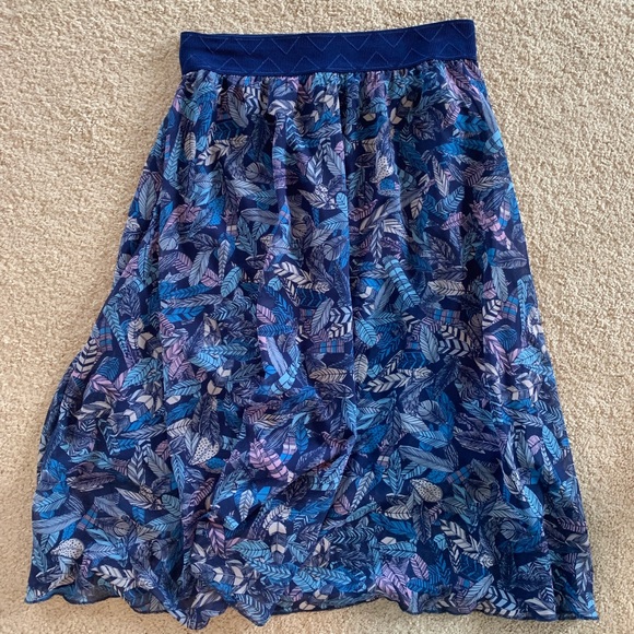 LuLaRoe Dresses & Skirts - LLR Lola skirt LuLaRoe Dresses & Skirts - LLR Lola skirt